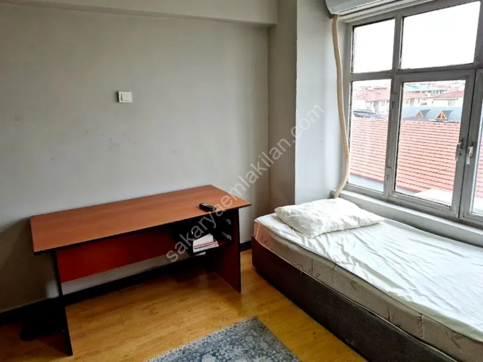 ADAPAZARI MERKEZDE KİRALIK EŞYALI STÜDYO DAİRE