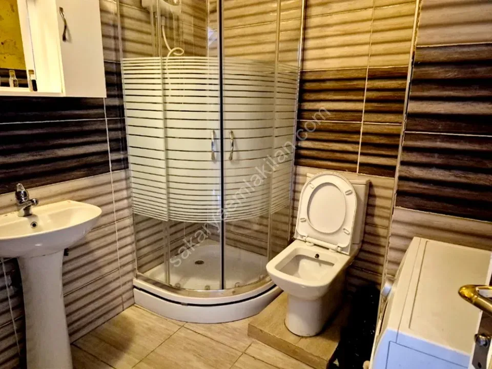 ADAPAZARI MERKEZDE KİRALIK EŞYALI STÜDYO DAİRE