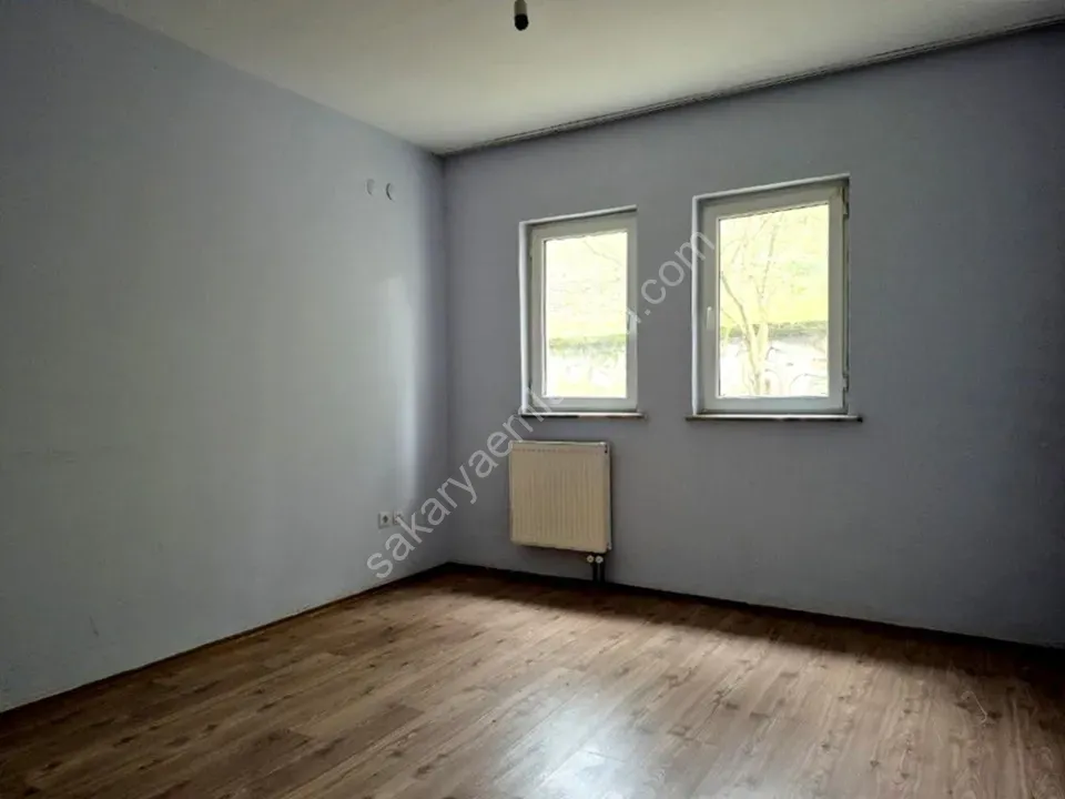 ADAPAZARI KARAMAN MAHALLESİNDE KİRALIK 3+1 DAİRE