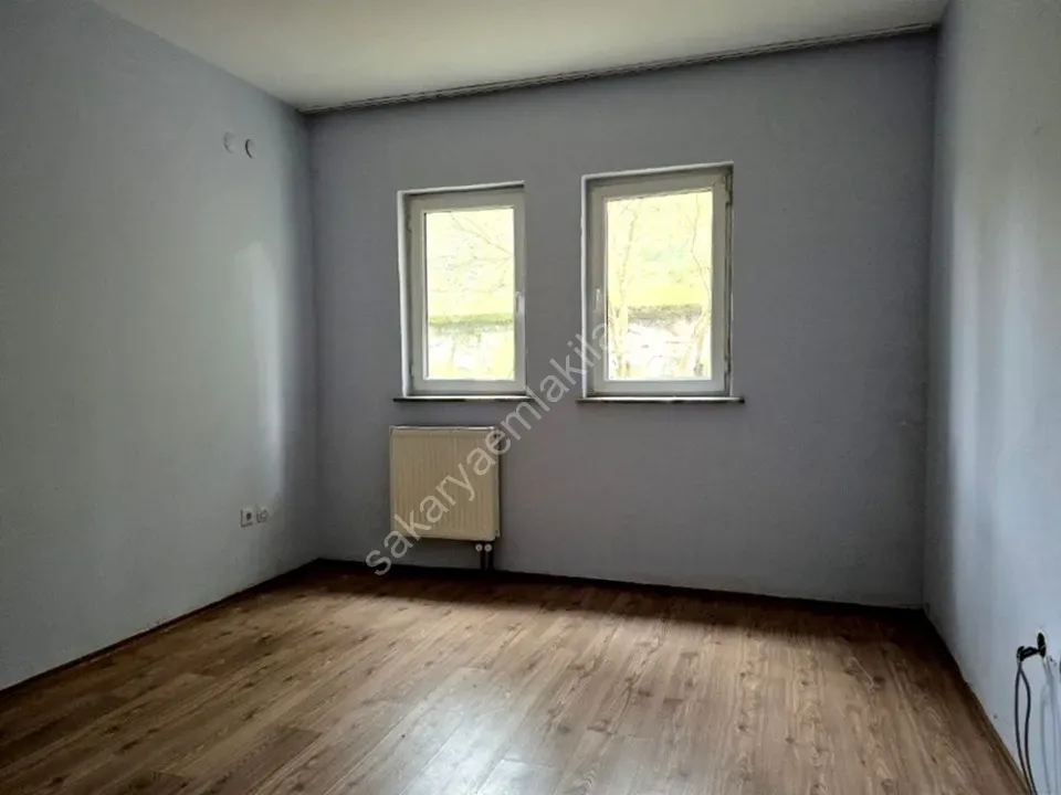 ADAPAZARI KARAMAN MAHALLESİNDE KİRALIK 3+1 DAİRE