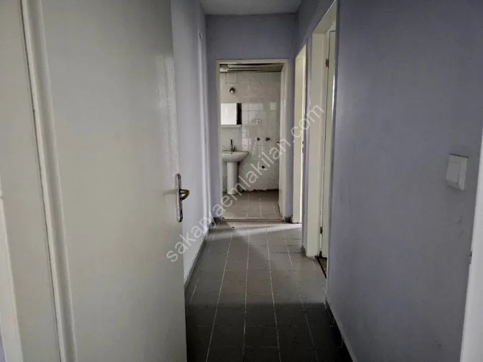 ADAPAZARI KARAMAN MAHALLESİNDE KİRALIK 3+1 DAİRE