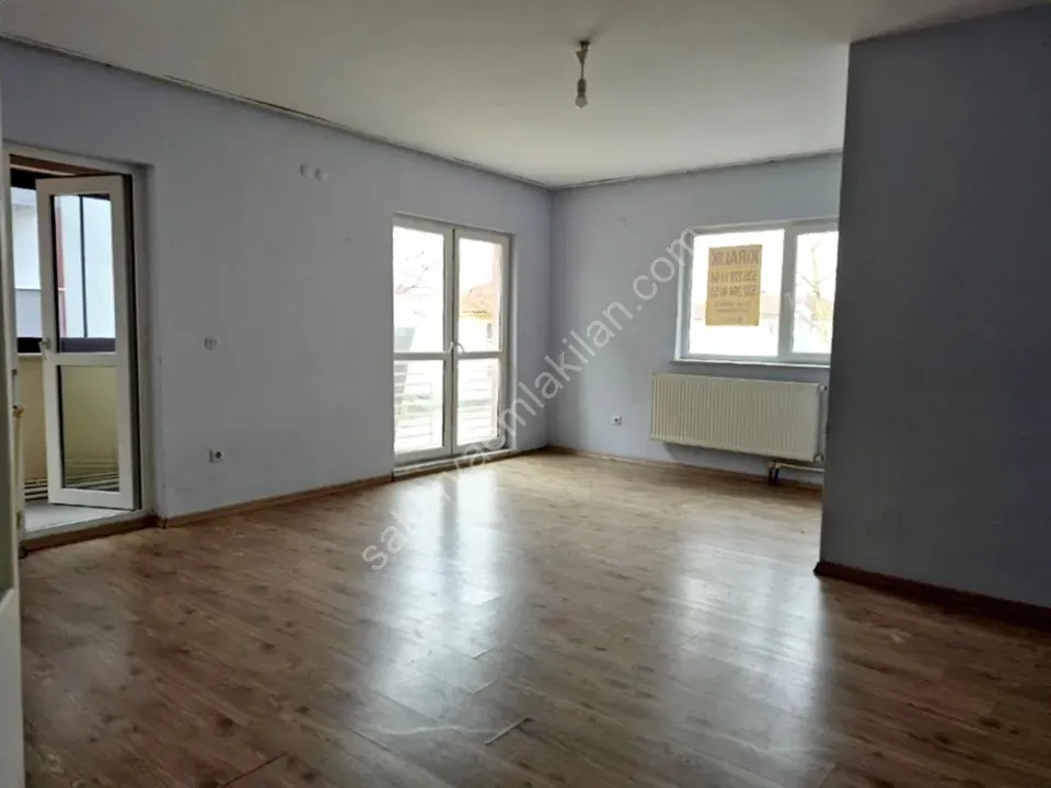 ADAPAZARI KARAMAN MAHALLESİNDE KİRALIK 3+1 DAİRE