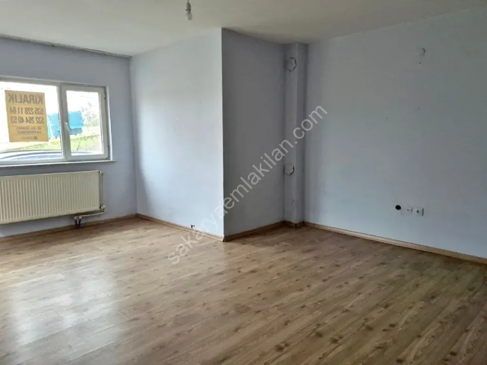 ADAPAZARI KARAMAN MAHALLESİNDE KİRALIK 3+1 DAİRE