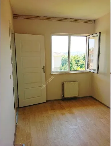 SAKARYA ADAPAZARI KORUCUK'TA SATILIK MASRAFSIZ 2+1 DAİRE