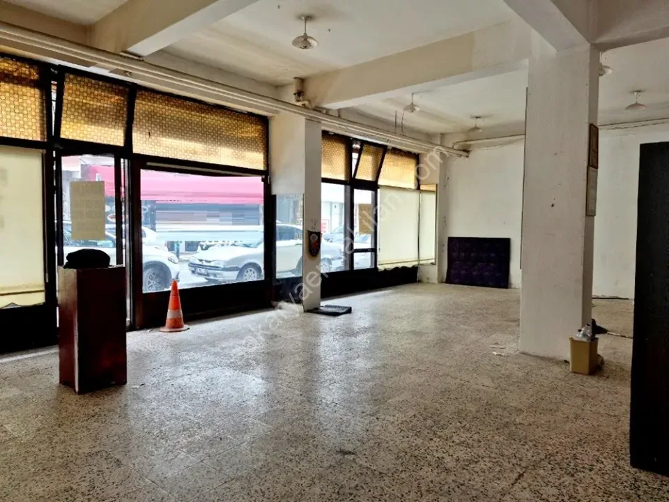 SAKARYA ADAPAZARI MERKEZDE KİRALIK DÜKKAN