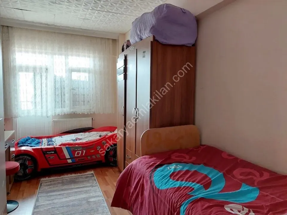 ADAPAZARI YAĞCILAR MAHALLESİNDE SATILIK 3+1 DAİRE