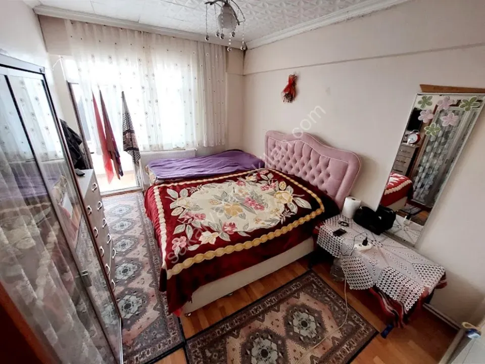 ADAPAZARI YAĞCILAR MAHALLESİNDE SATILIK 3+1 DAİRE