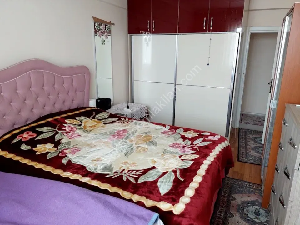ADAPAZARI YAĞCILAR MAHALLESİNDE SATILIK 3+1 DAİRE