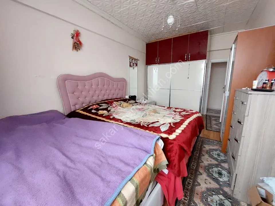 ADAPAZARI YAĞCILAR MAHALLESİNDE SATILIK 3+1 DAİRE