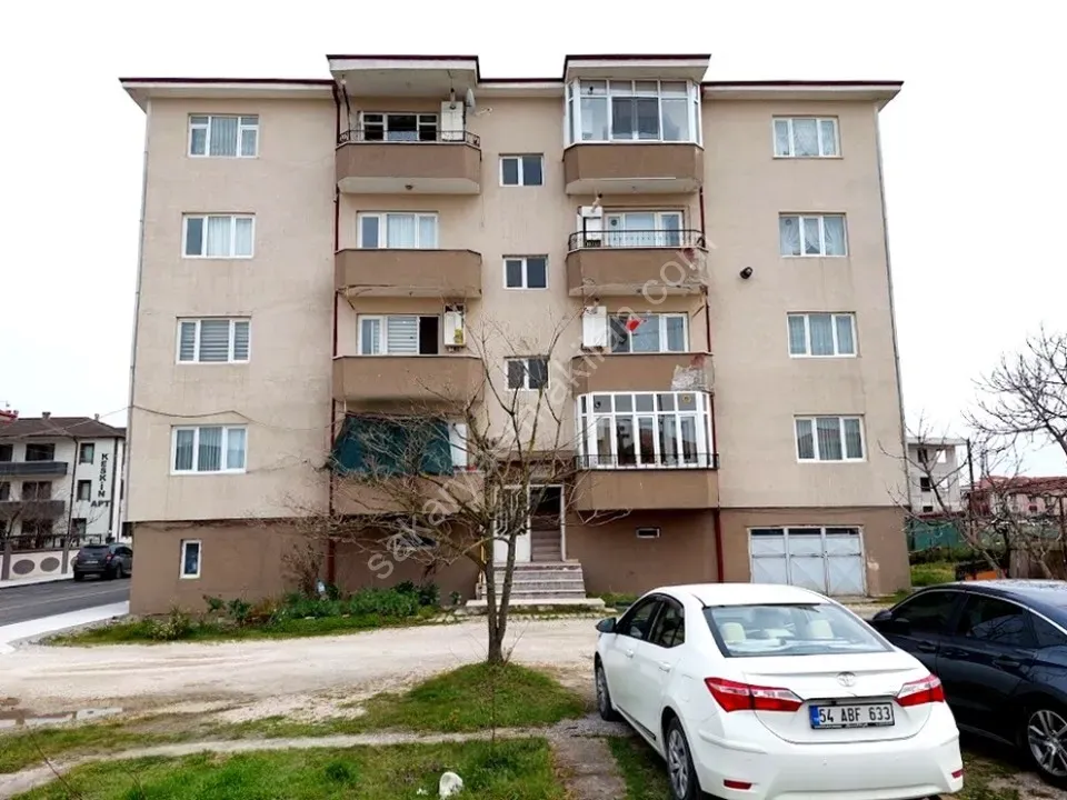 ADAPAZARI YAĞCILAR MAHALLESİNDE SATILIK 3+1 DAİRE