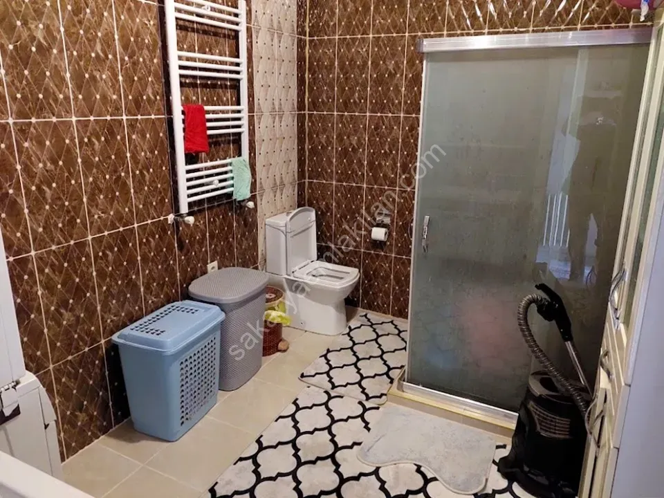 ADAPAZARI YAĞCILAR MAHALLESİNDE SATILIK 3+1 DAİRE