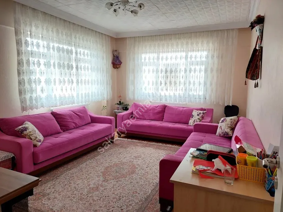 ADAPAZARI YAĞCILAR MAHALLESİNDE SATILIK 3+1 DAİRE