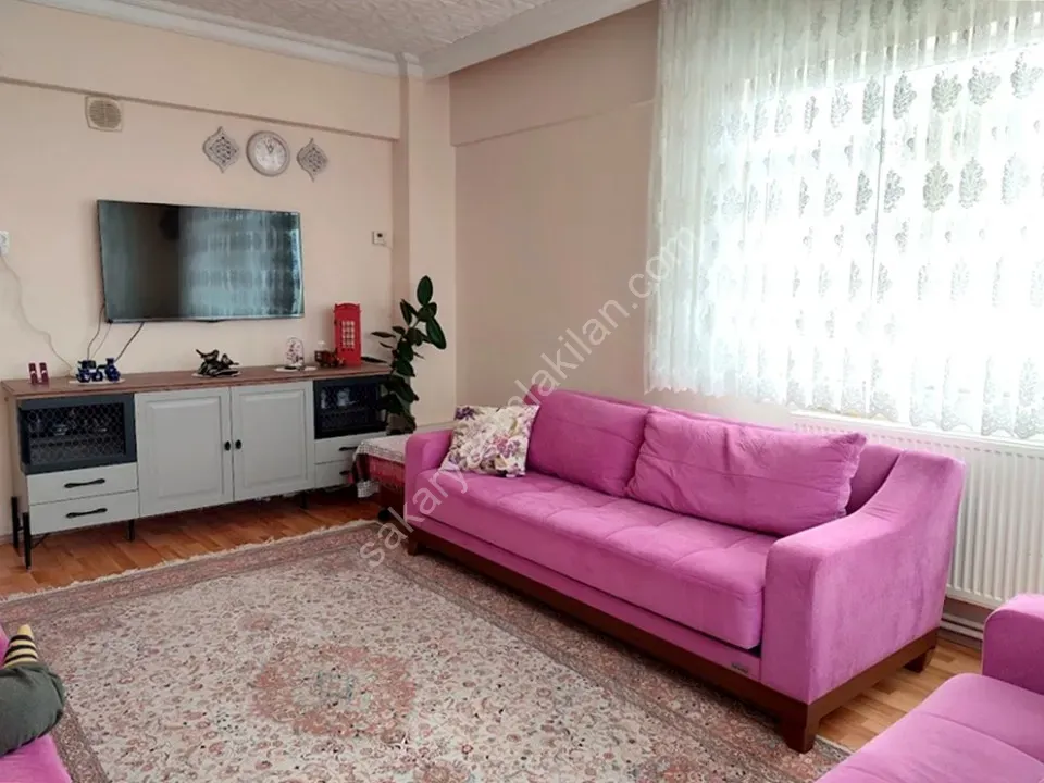 ADAPAZARI YAĞCILAR MAHALLESİNDE SATILIK 3+1 DAİRE