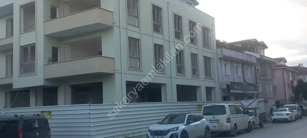 Sahibin den Cadde üstü kiralık dükkan !
