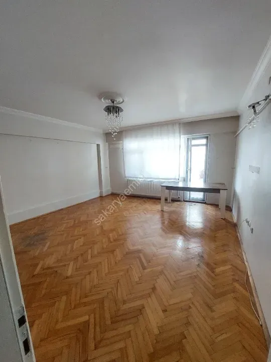 YILDIZ GAYRİMENKUL'DEN KATLI PAZAR ARKASI KİRALIK 1.KAT DAİRE