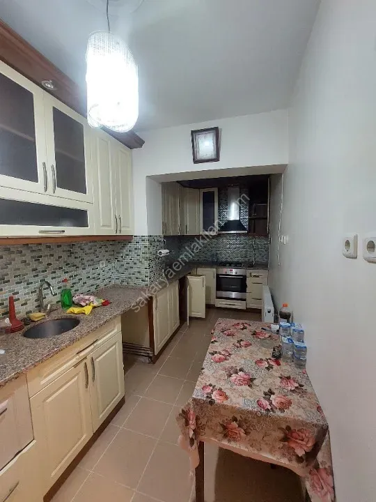 YILDIZ GAYRİMENKUL'DEN KATLI PAZAR ARKASI KİRALIK 1.KAT DAİRE