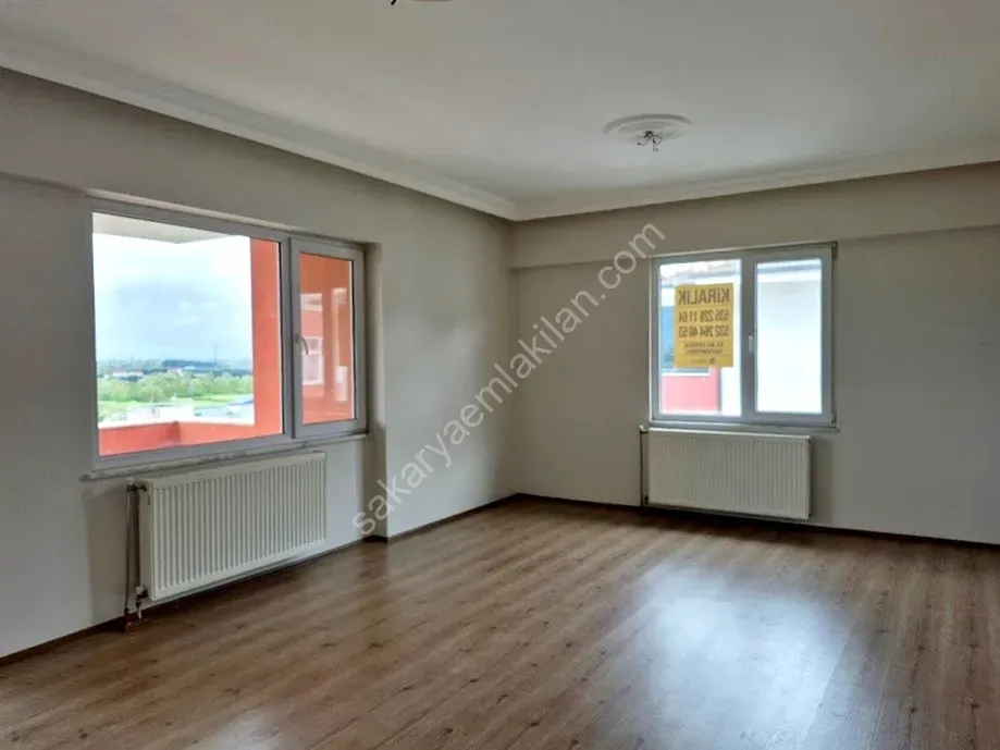 ADAPAZARI CAMİLİ MAHALLESİNDE KİRALIK 3+1 DAİRE