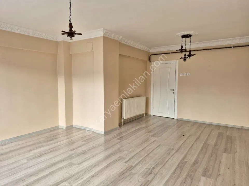 ADAPAZARI MERKEZDE KİRALIK 3+1 DAİRE