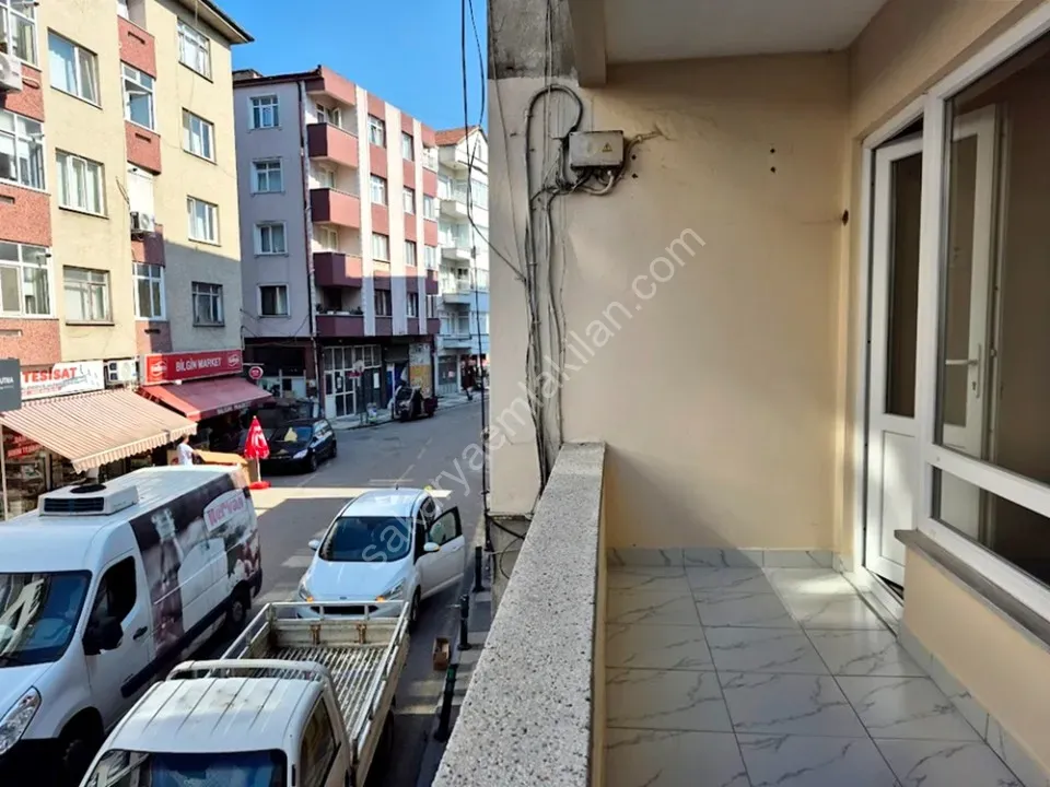 ADAPAZARI MERKEZDE KİRALIK 3+1 DAİRE