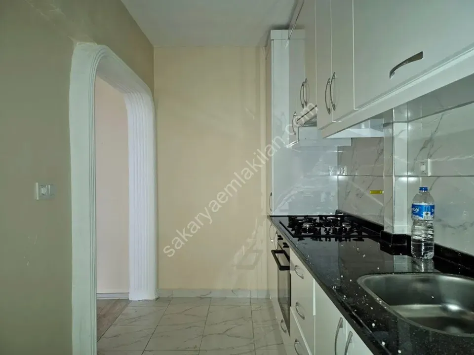ADAPAZARI MERKEZDE KİRALIK 3+1 DAİRE