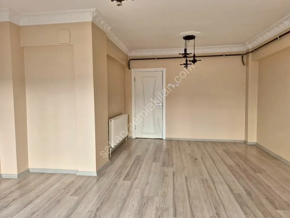 ADAPAZARI MERKEZDE KİRALIK 3+1 DAİRE