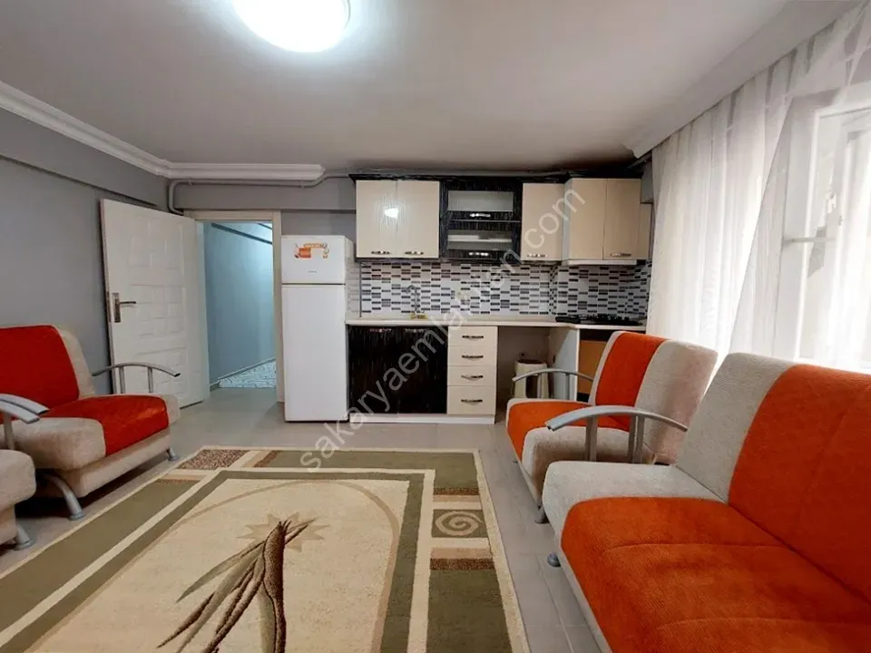 SERDİVAN MERKEZDE KİRALIK EŞYALI 2+1 DAİRE