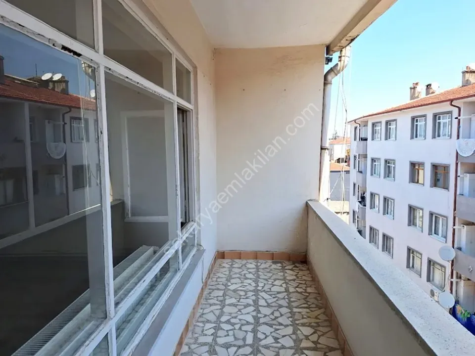 SAKARYA ADAPAZARI MERKEZDE SATILIK 3+1 DAİRE