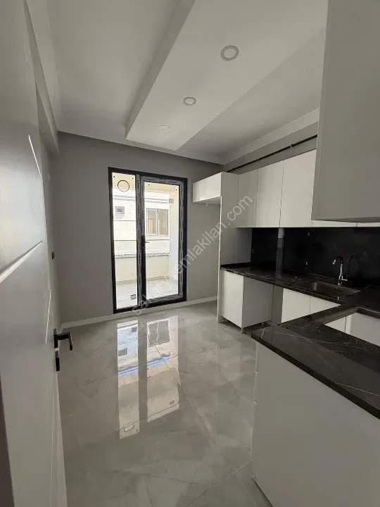NEVİYEDE OKULLAR BÖLGESİNDE SATILIK LÜX 2+1 DAİRE