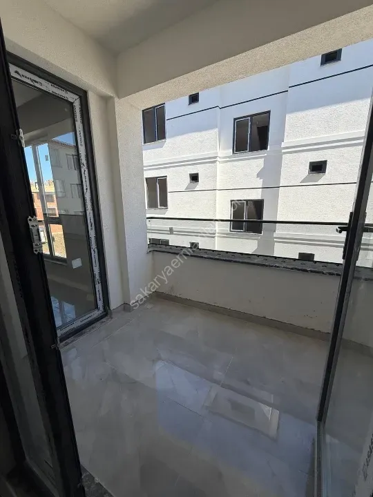 NEVİYEDE OKULLAR BÖLGESİNDE SATILIK LÜX 2+1 DAİRE