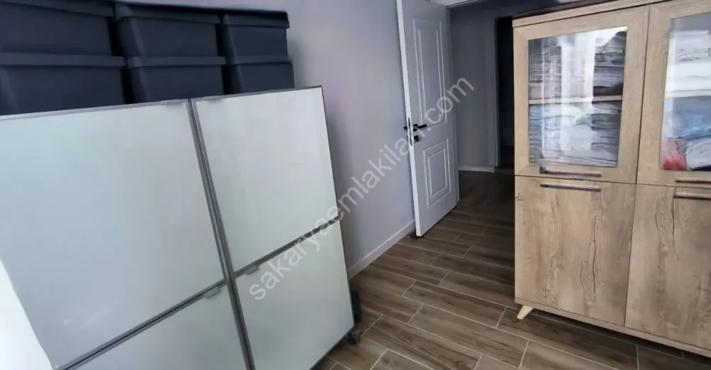 Aziziye de Bahçeli Müstakil Girişli 2+1 | Yerden Isıtma | Kapalı Cam Verandalı | Havuzlu