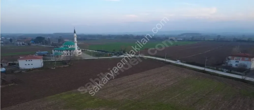 Acil İmarlı Satılık Ana Yola Cepheli Parsel