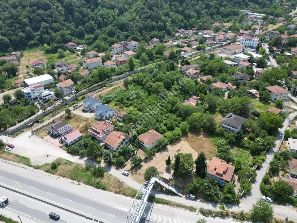 SAKARYA GEYVE NURUOSMANİYE'DE 4.385 m² İMARLI YATIRIMLIK ARSA