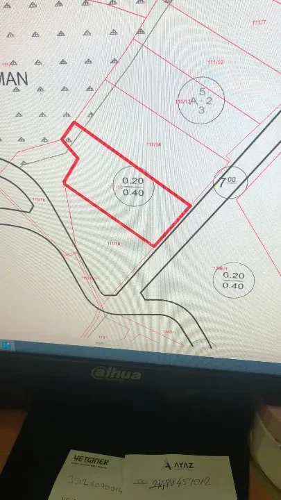 SAPANCA GÜLDİBİ'NDE GÖL MANZARALI 1.270 m² İMARLI ARSA