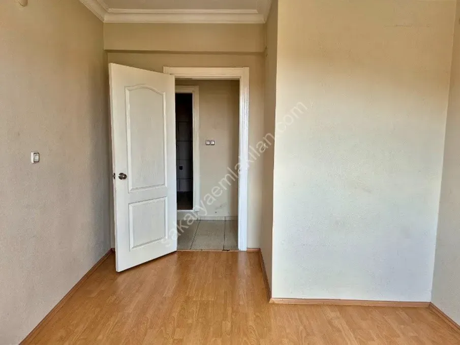 SERDİVAN MERKEZDE KİRALIK 3+1 DAİRE