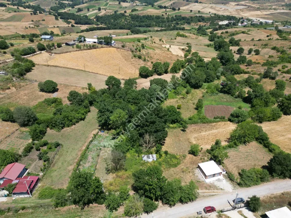 Şehrin Stresinden Uzaklaşın! Kanarca Sabırlı'da 244 m² Köy İçi Arsa
