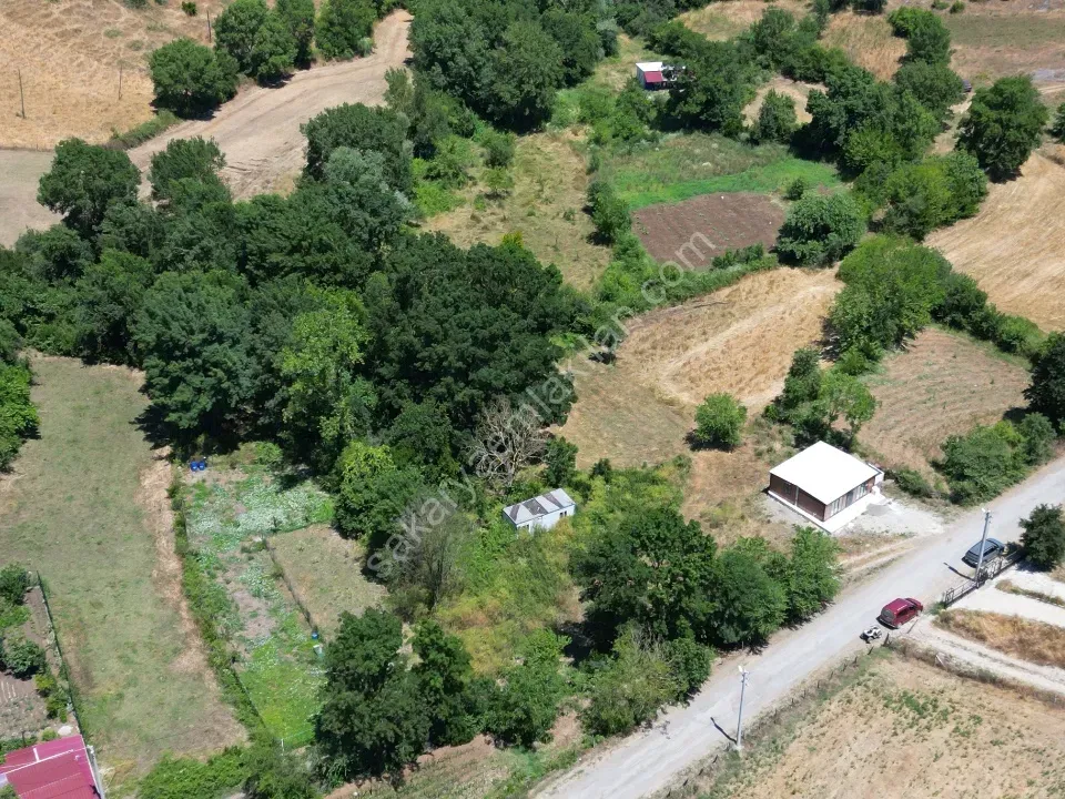 Şehrin Stresinden Uzaklaşın! Kanarca Sabırlı'da 244 m² Köy İçi Arsa