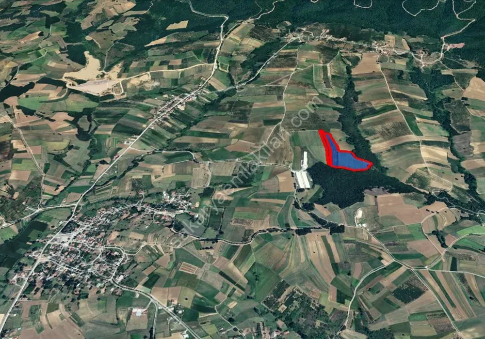 SAKARYA ADAPAZARI KARADERE MAHALLESİNDE SATILIK 2 PARSEL TARLA