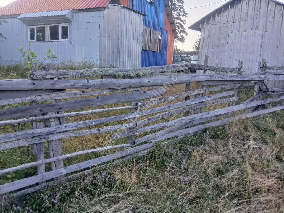 Yayla evi ile birlikte satılıktır