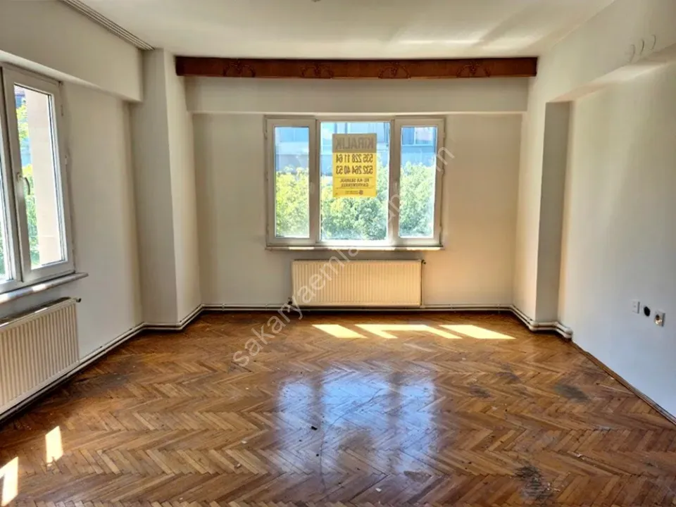 ADAPAZARI MERKEZDE KİRALIK 3+1 DAİRE