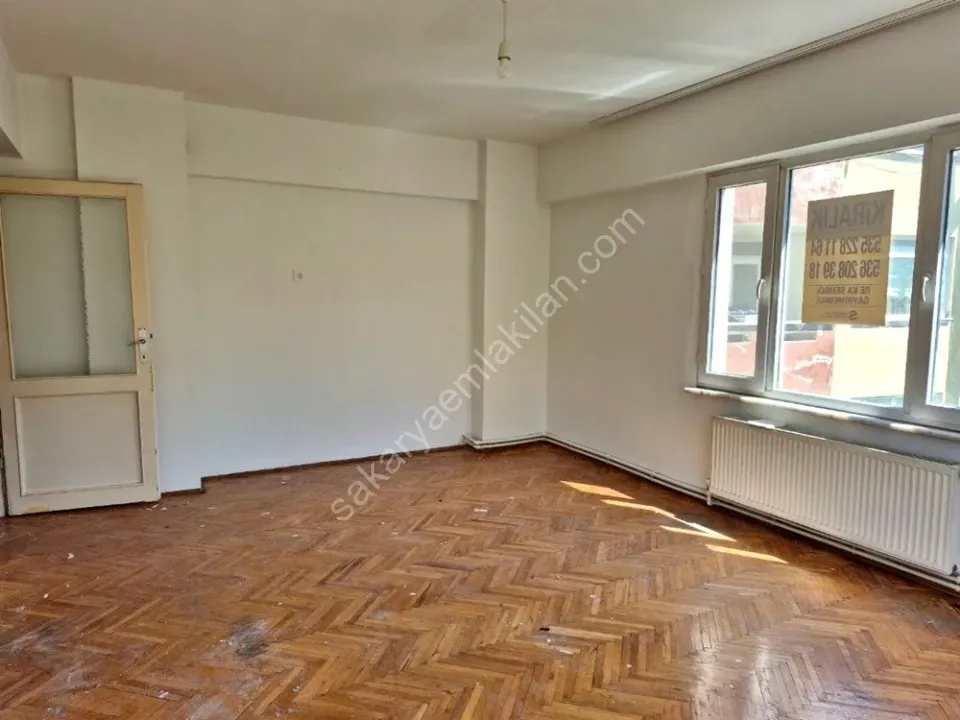 ADAPAZARI MERKEZDE KİRALIK 3+1 DAİRE