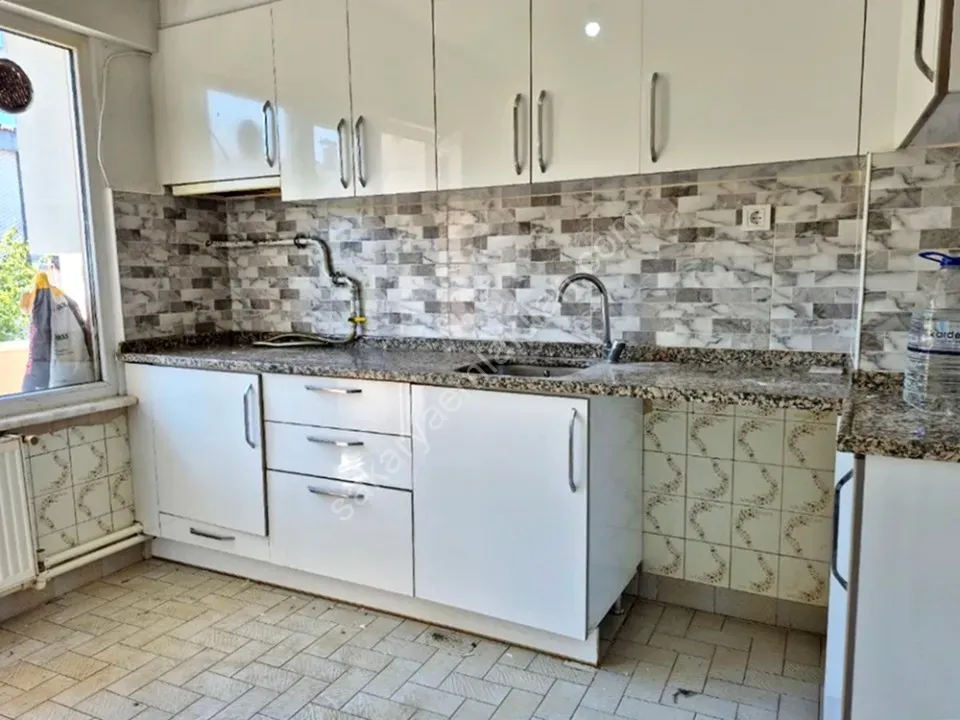 ADAPAZARI MERKEZDE KİRALIK 3+1 DAİRE