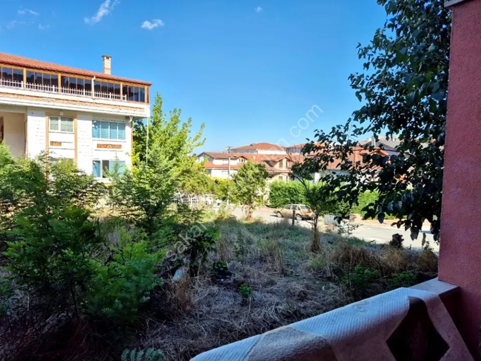 SERDİVAN MERKEZDE KİRALIK 1+1 DAİRE