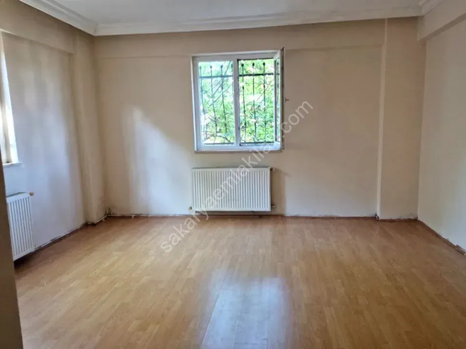 SERDİVAN MERKEZDE KİRALIK 1+1 DAİRE