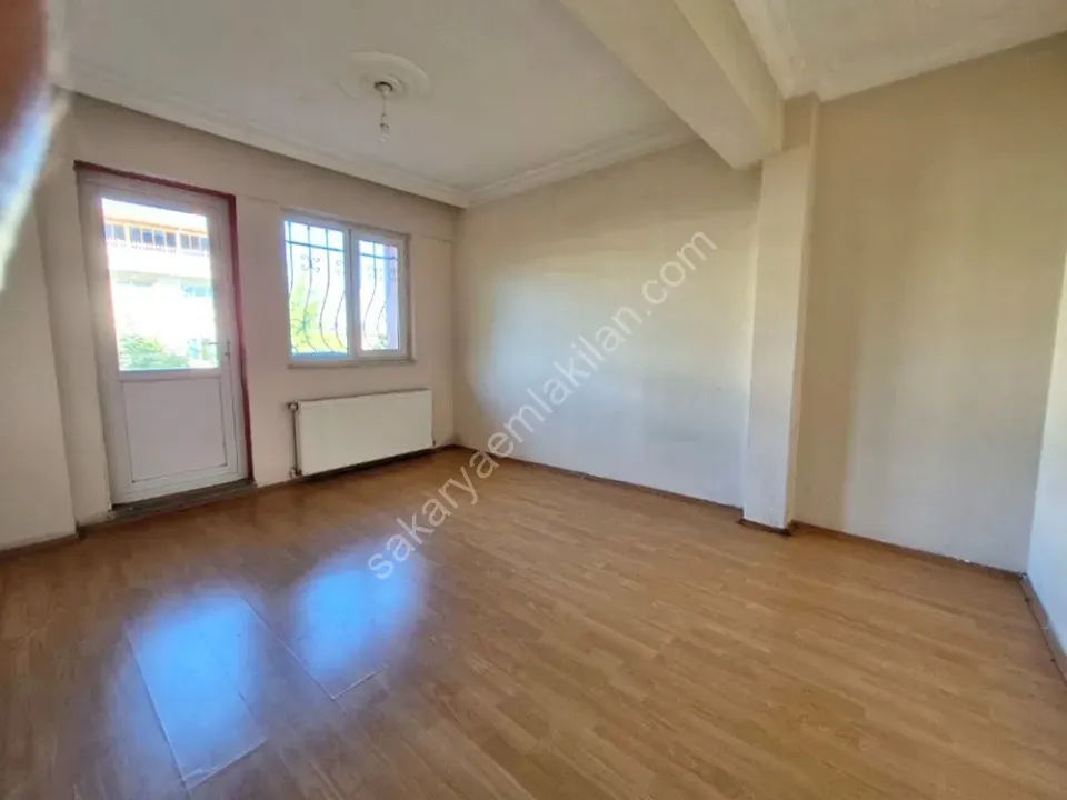 SERDİVAN MERKEZDE KİRALIK 1+1 DAİRE