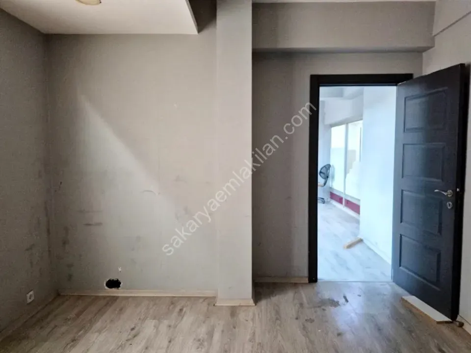 SAKARYA ADAPAZARI MERKEZDE KİRALIK OFİS