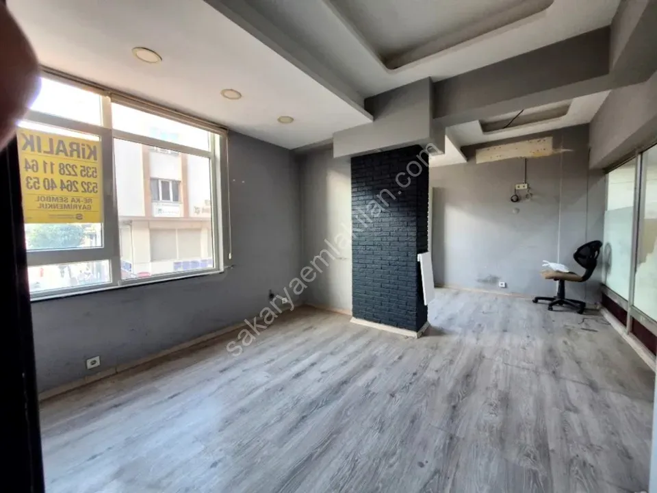 SAKARYA ADAPAZARI MERKEZDE KİRALIK OFİS