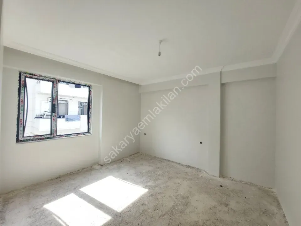 Site İçerisinde 90 Mt Hanlı Merkez'de 2+1 Kilerli Sıfır Daire