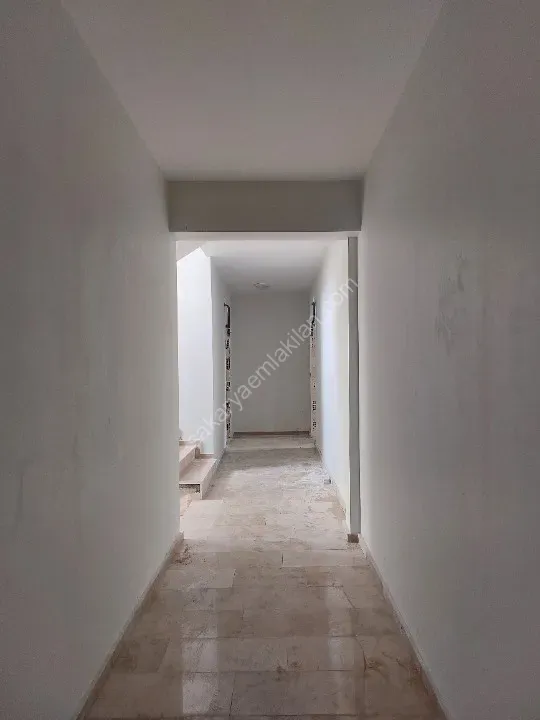 Site İçerisinde 90 Mt Hanlı Merkez'de 2+1 Kilerli Sıfır Daire