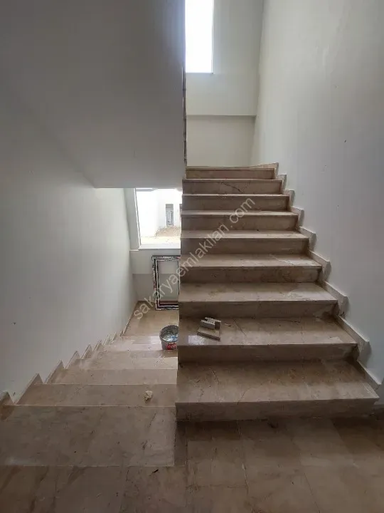 Site İçerisinde 90 Mt Hanlı Merkez'de 2+1 Kilerli Sıfır Daire