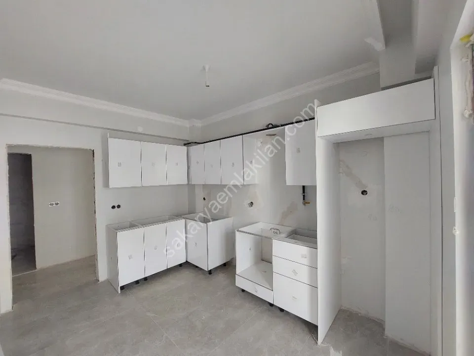 Site İçerisinde 90 Mt Hanlı Merkez'de 2+1 Kilerli Sıfır Daire